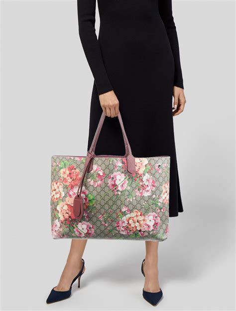 gucci bloom large tote|gucci guccissima tote bag.